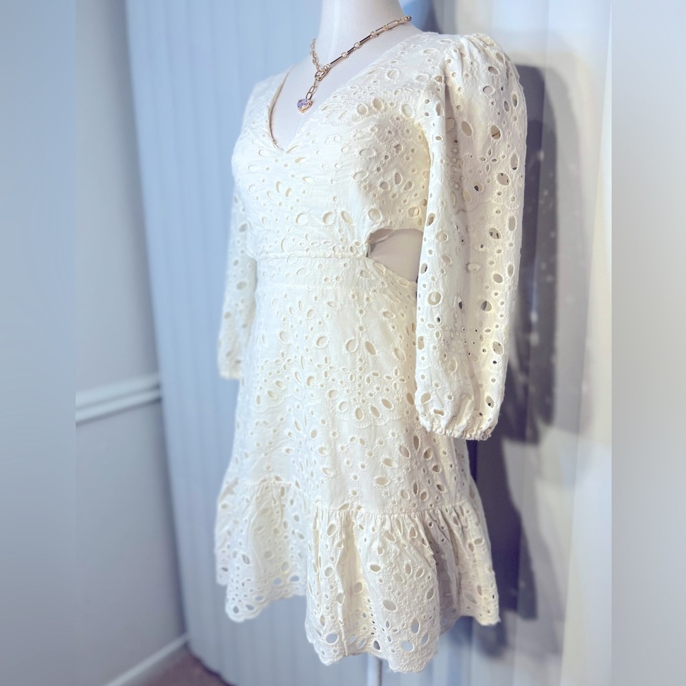 Express Dress - Picture 3 of 7